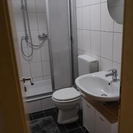 Huebner * Andernach